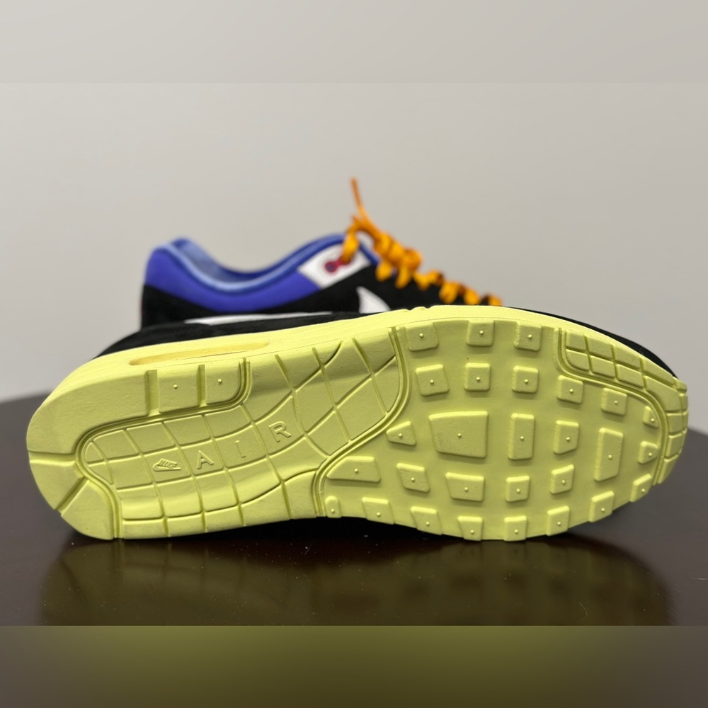 Nike ID by You Air Max 1 - Picture 4 of 10